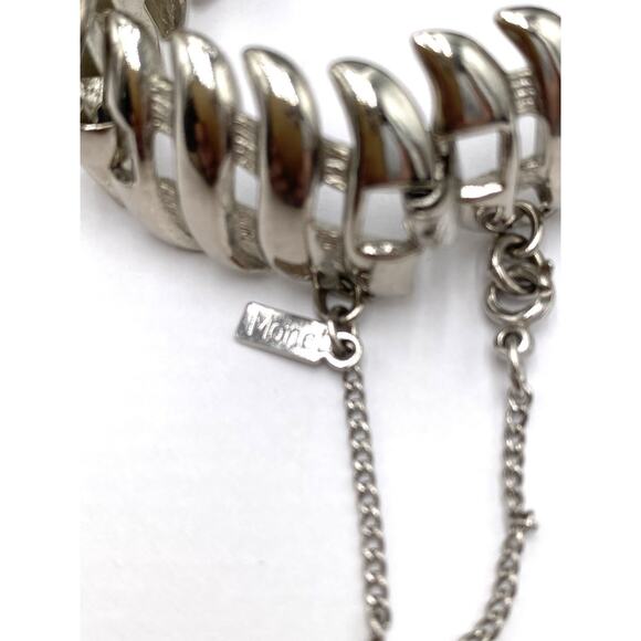 MONET Vintage Bracelet Silver Tone Fold Over Clasp Safety Chain 6.75” Estate - Picture 3 of 8